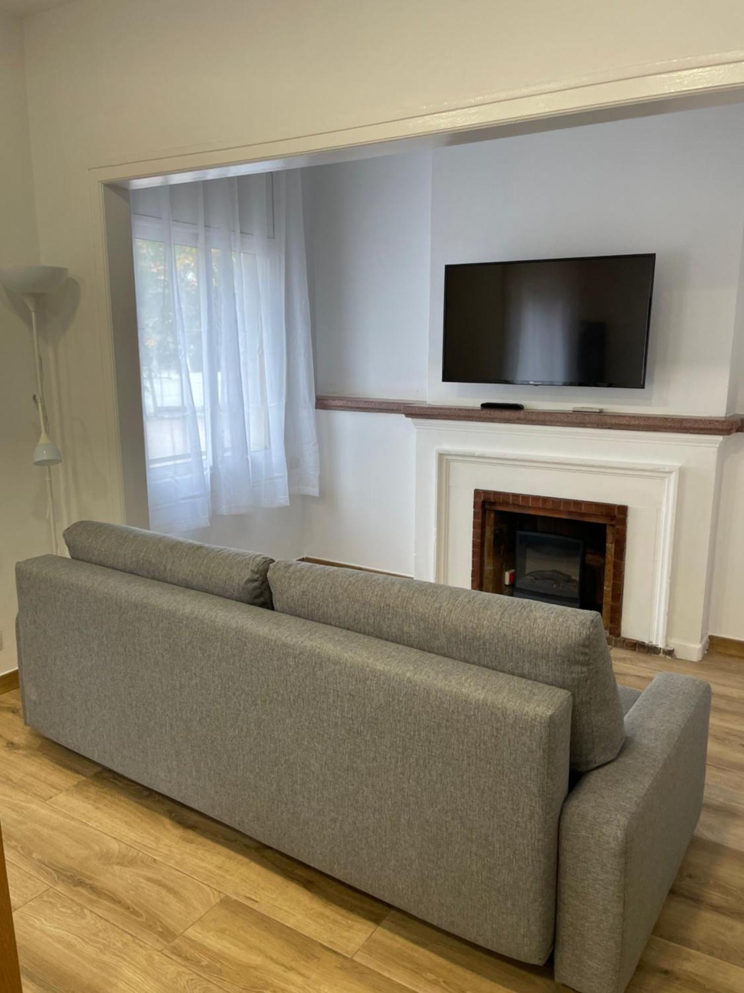 Apartamentos Tarradellas Sants Estacio Барселона Экстерьер фото