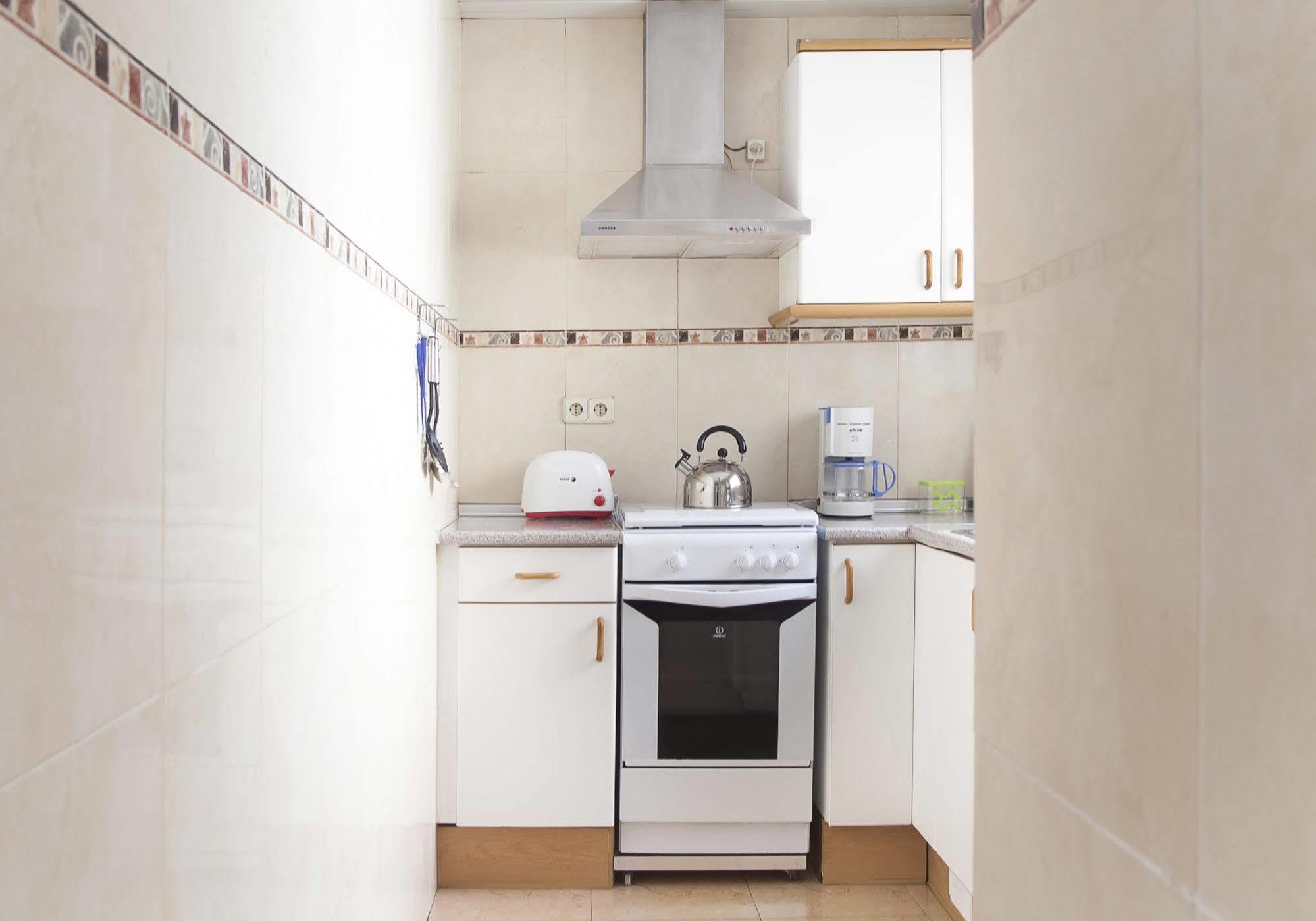 Apartamentos Tarradellas Sants Estacio Барселона Экстерьер фото