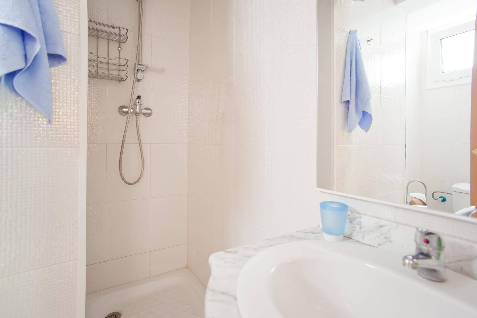 Apartamentos Tarradellas Sants Estacio Барселона Экстерьер фото